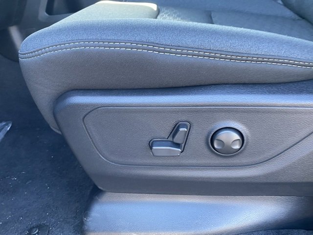 New 2026 RAM 1500 4x4 Crew Cab image 15