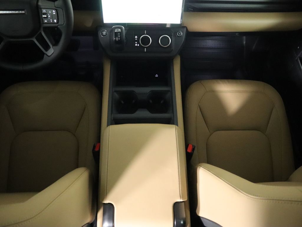 New 2026 Land Rover Defender 110 X-Dynamic SE image 18