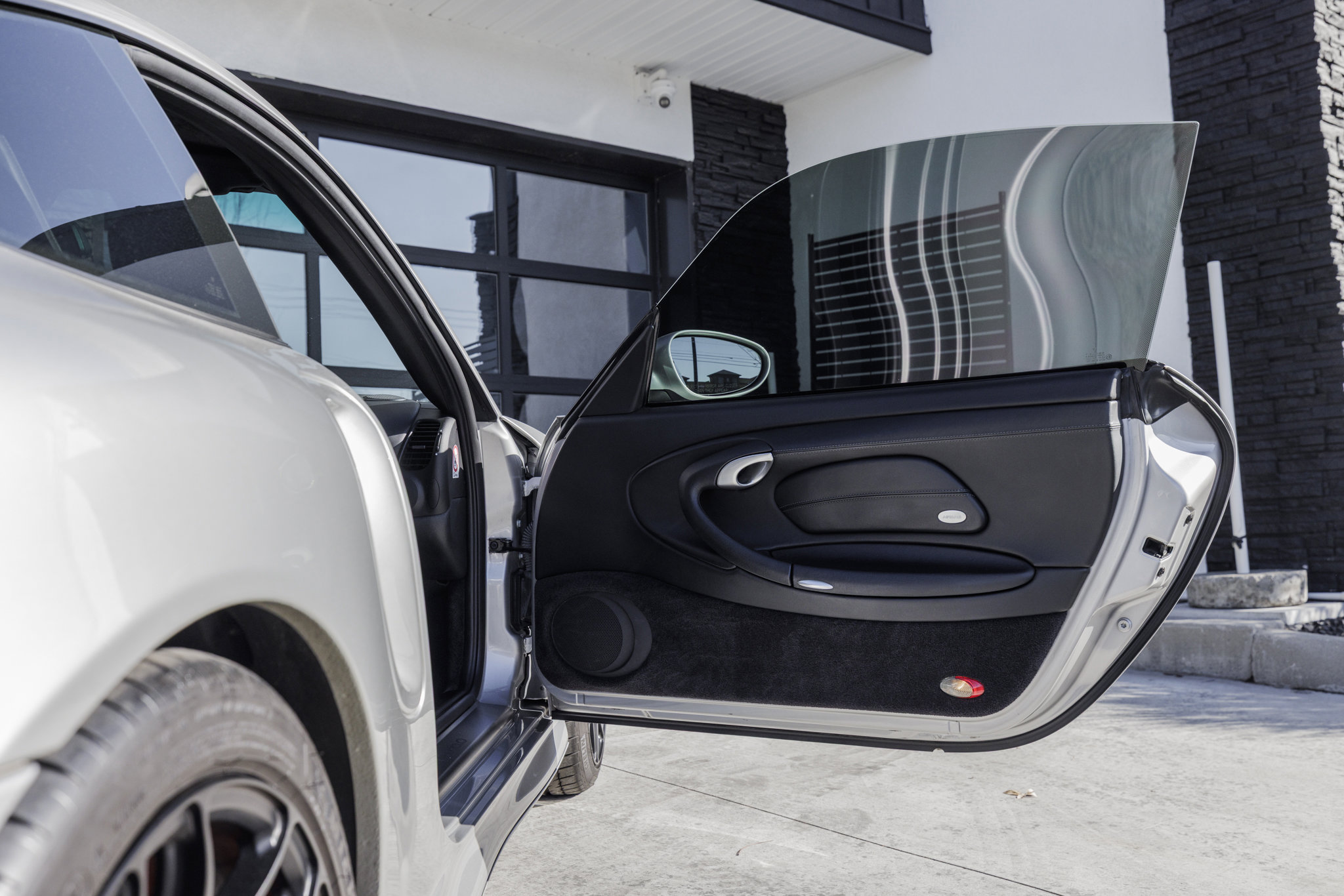 Used 2001 Porsche 911 Turbo image 29