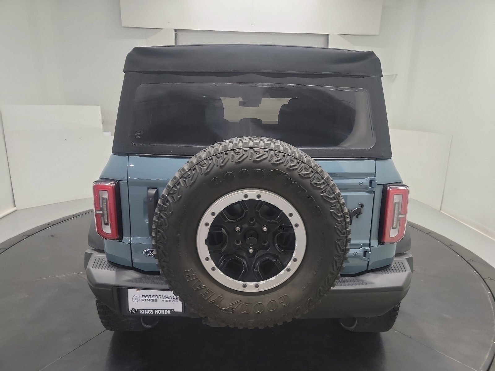 Used 2023 Ford Bronco Badlands image 8