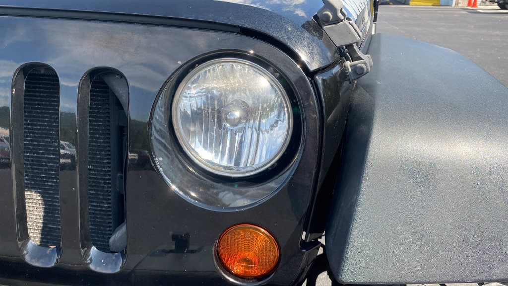 Used 2012 Jeep Wrangler Sport AWD/4WD image 9