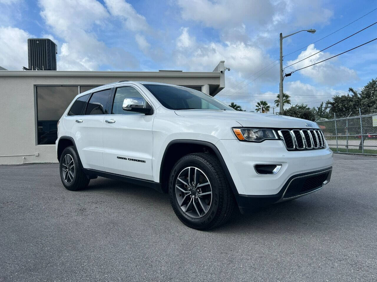 Used 2020 Jeep Grand Cherokee Limited w/ Luxury Group II
