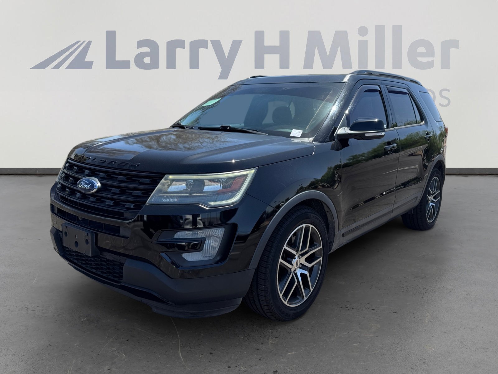 Used 2017 Ford Explorer Sport w/ Equipment Group 401A AWD/4WD image 1