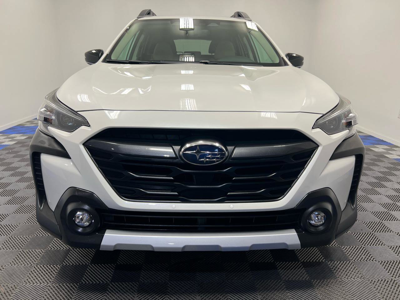 Used 2025 Subaru Outback Limited w/ Popular Package #2 image 2