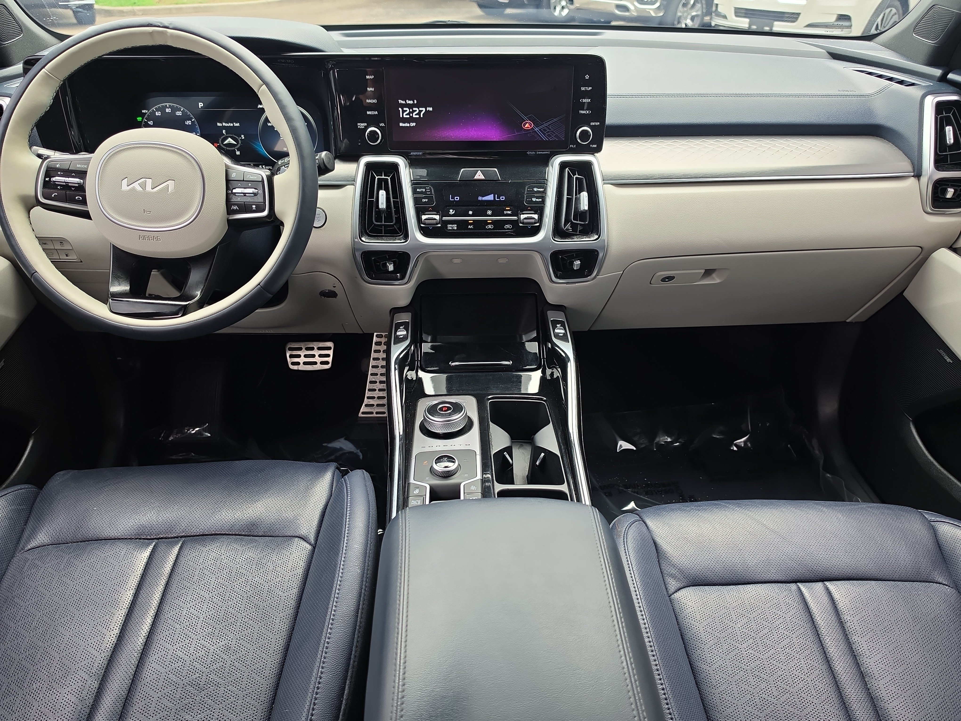 Certified 2022 Kia Sorento SX Prestige AWD/4WD image 13