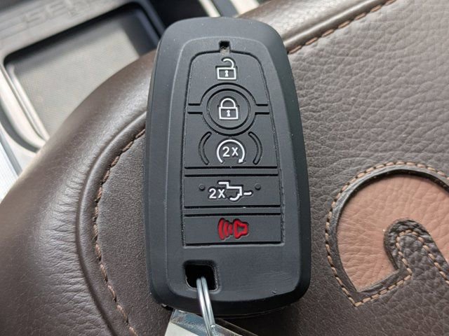 Used 2024 Ford F250 King Ranch w/ FX4 Off-Road Package image 25