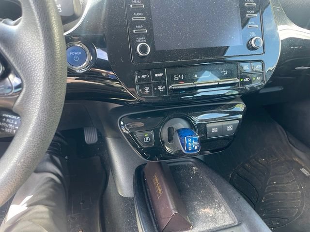 Used 2020 Toyota Prius LE FWD image 28