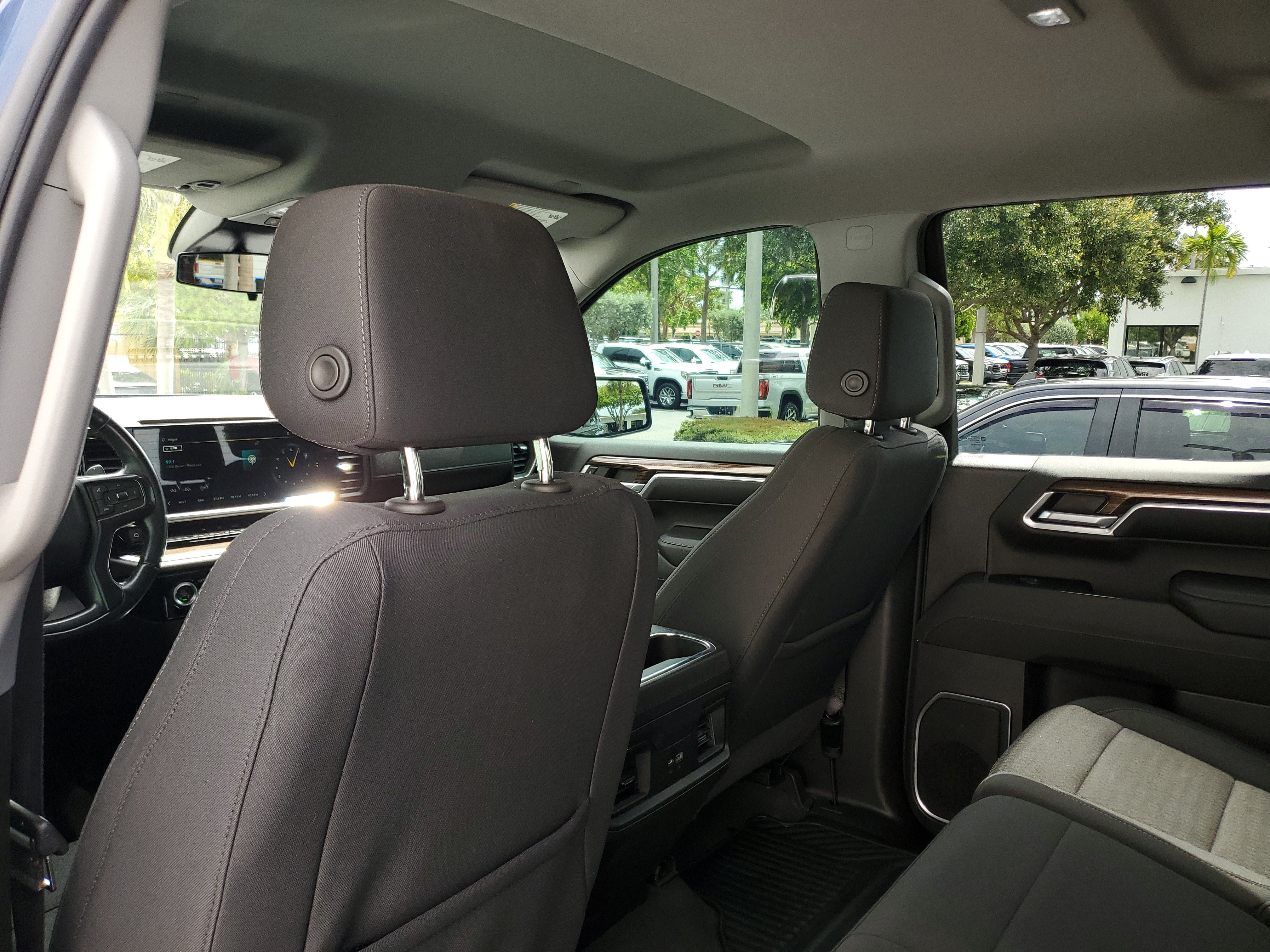 Used 2022 Chevrolet Silverado 1500 LT RWD image 14