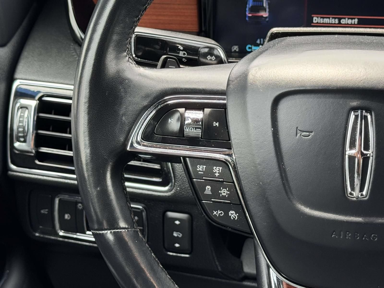 Used 2022 Lincoln Navigator Reserve AWD/4WD image 18