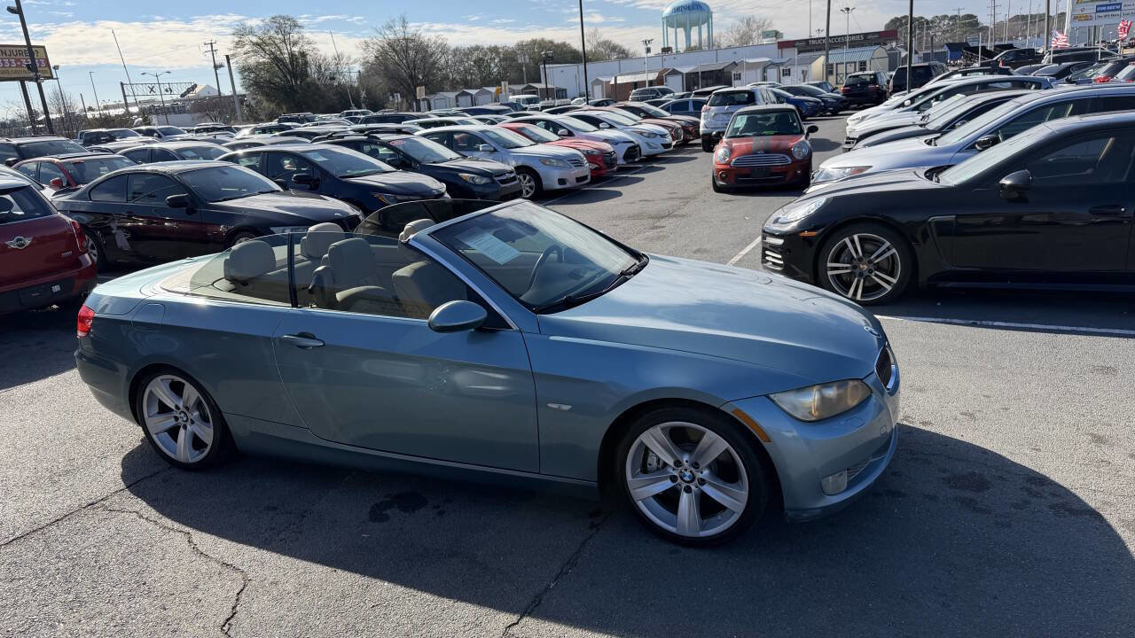 Used 2009 BMW 335i Convertible image 5