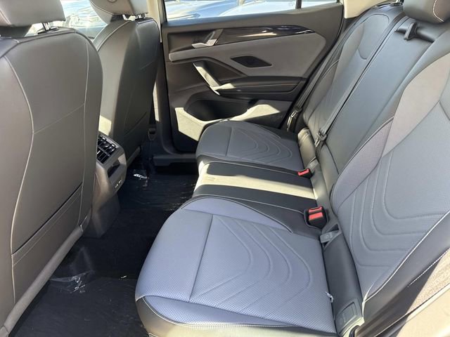 New 2026 Volkswagen Tiguan SE image 11