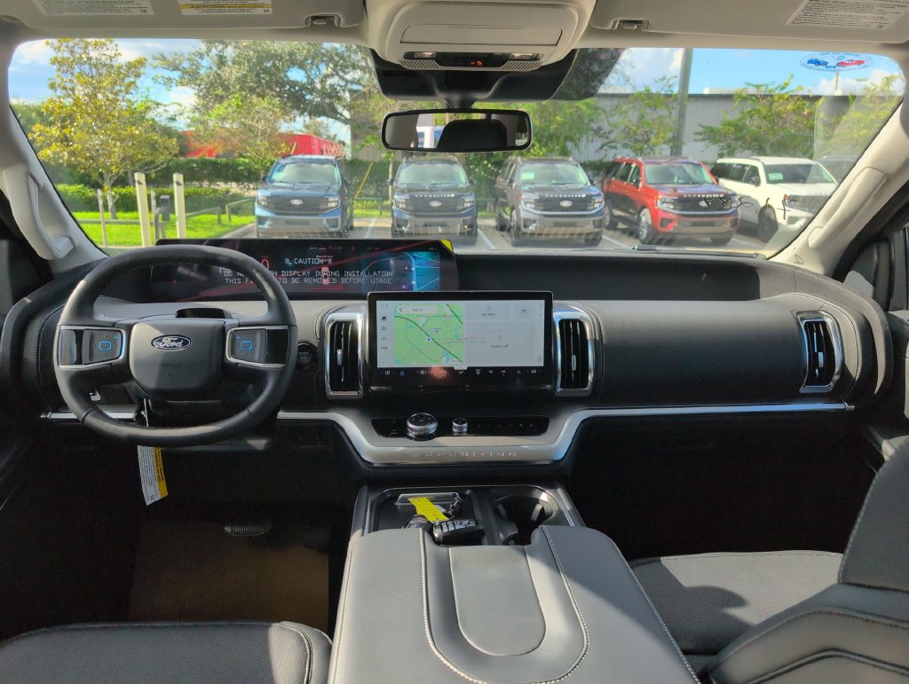 New 2027 Ford Expedition Platinum RWD image 8