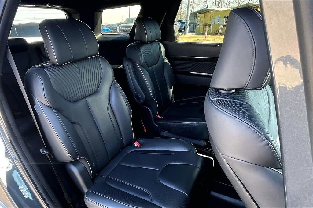 Used 2024 Hyundai Palisade Calligraphy image 37