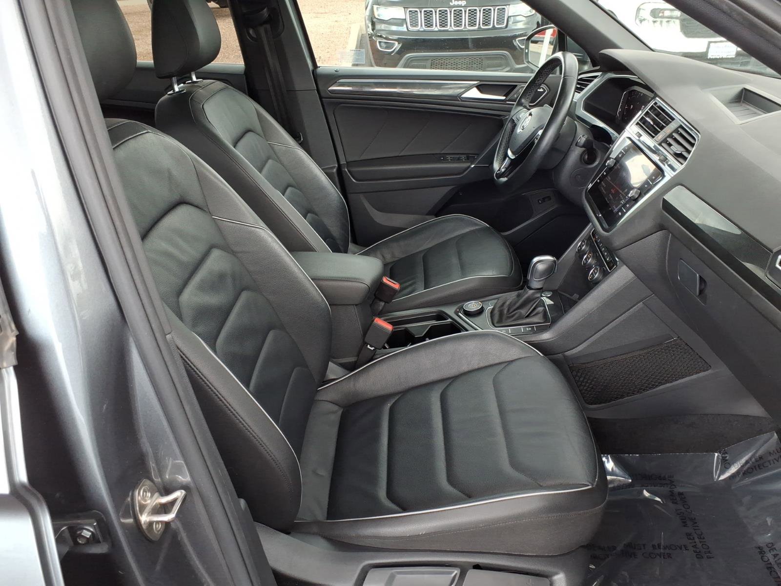 Used 2020 Volkswagen Tiguan SEL Premium R-Line image 11