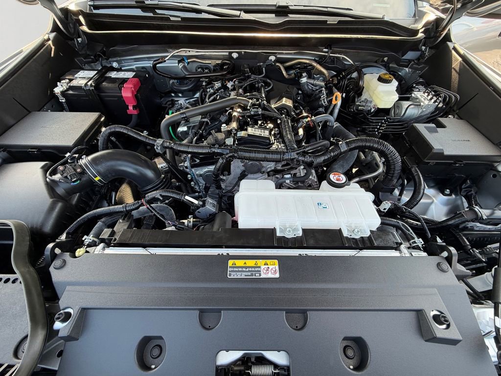 Used 2025 Toyota Tacoma TRD Off-Road w/ TRD Off Road Upgrade Package AWD/4WD image 9