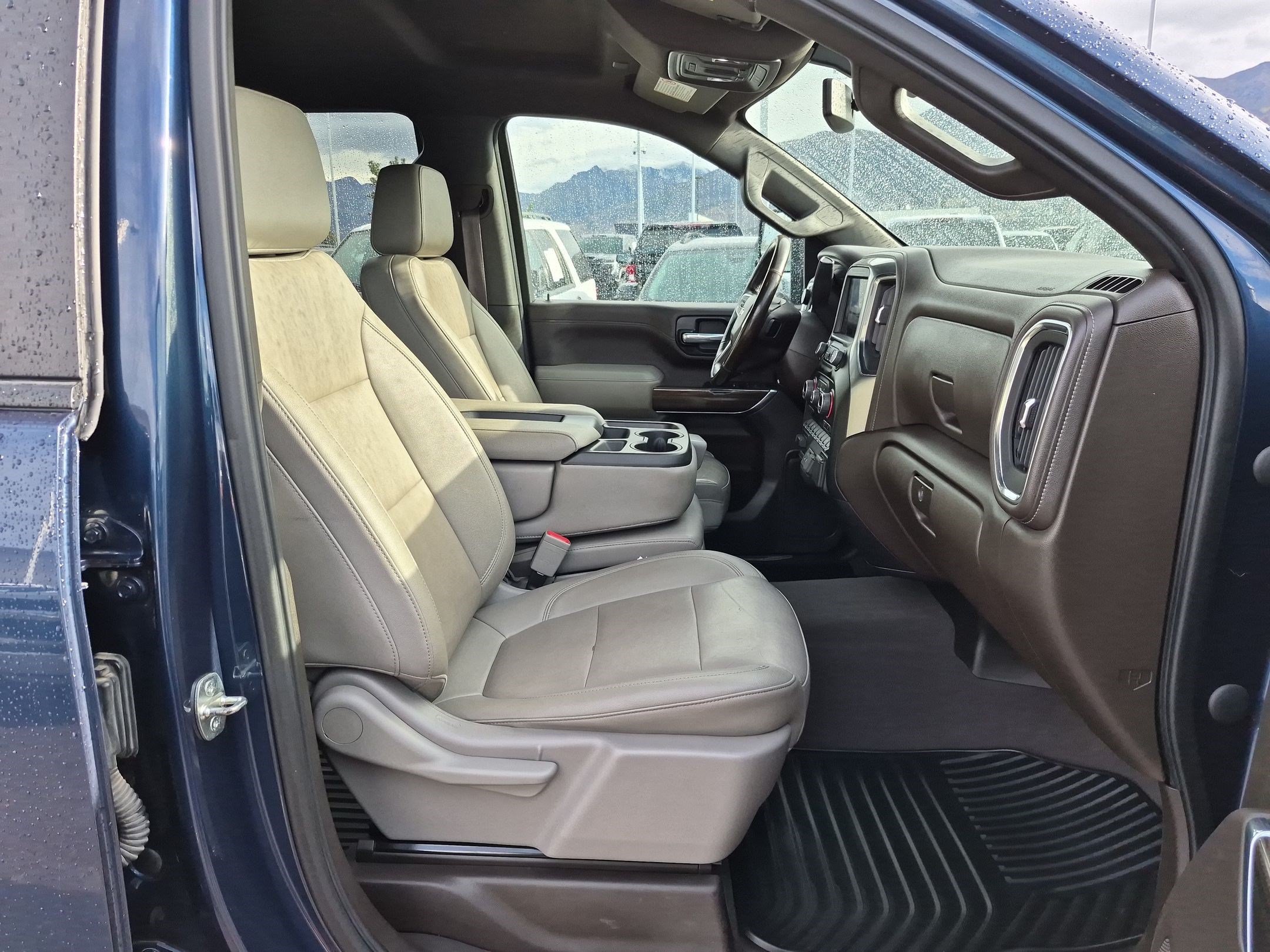 Used 2022 Chevrolet Silverado 3500 LT w/ Convenience Package AWD/4WD image 30