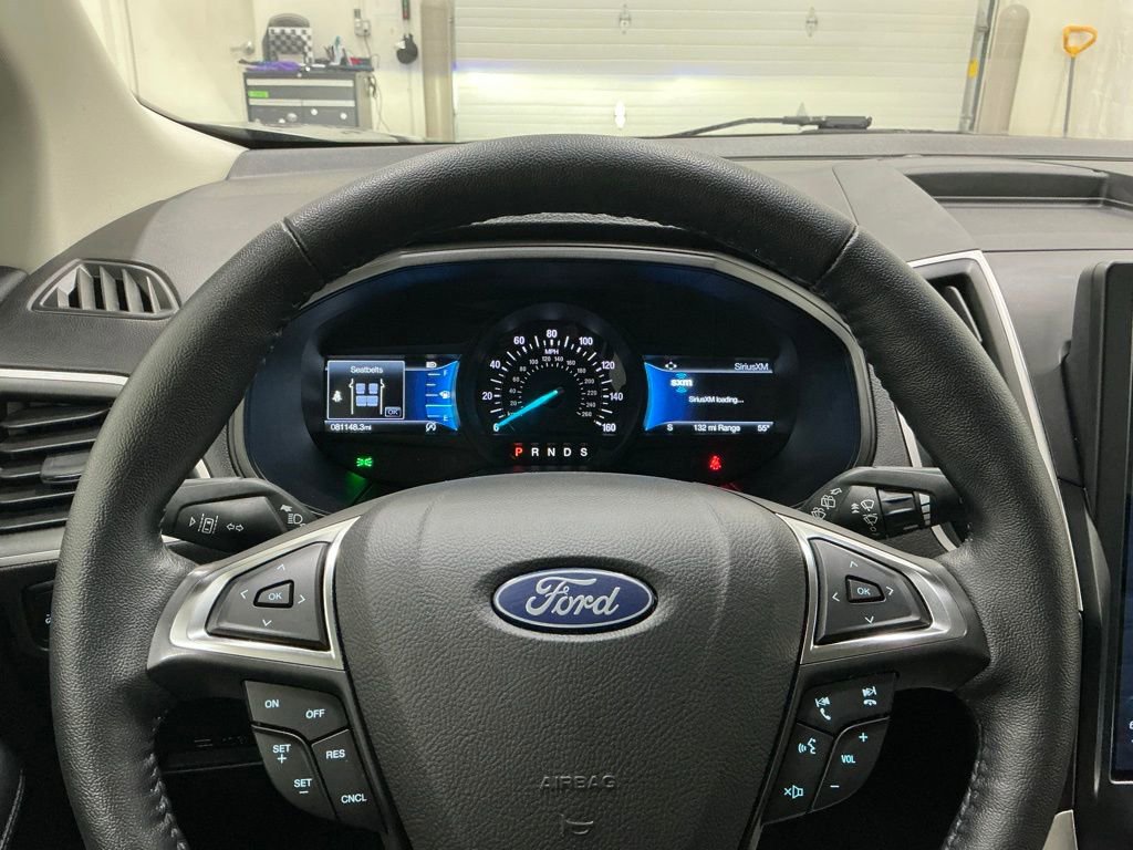 Used 2023 Ford Edge SEL image 11