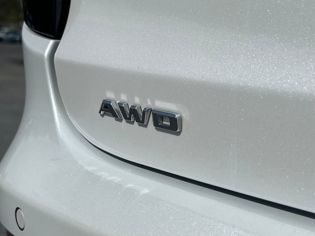 Used 2024 Cadillac XT6 Sport w/ LPO, Onyx Lite Package image 18