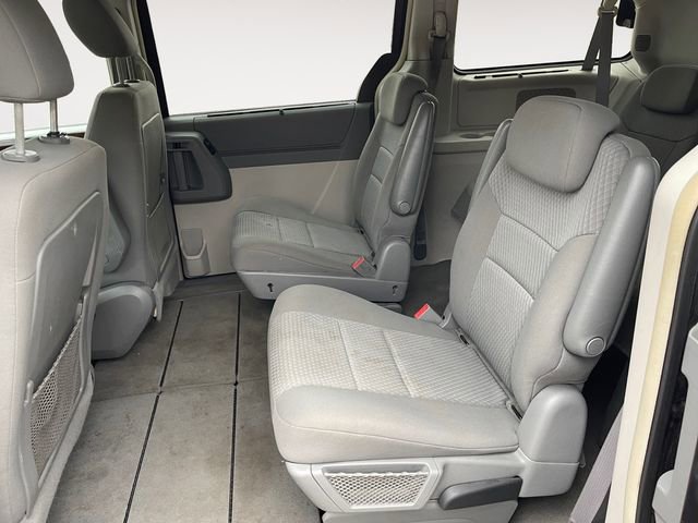 Used 2010 Chrysler Town & Country Touring w/ Entertainment Group #2 image 13