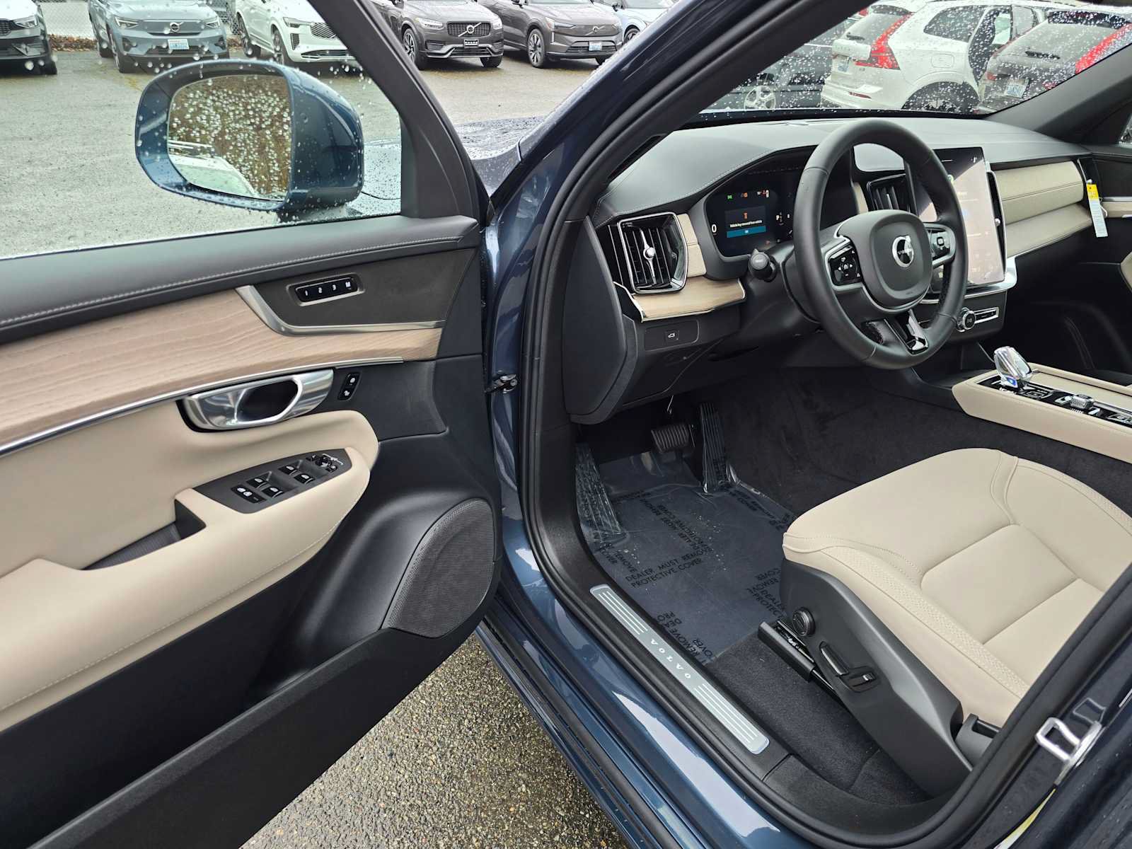 New 2026 Volvo XC90 B6 Core AWD/4WD image 20