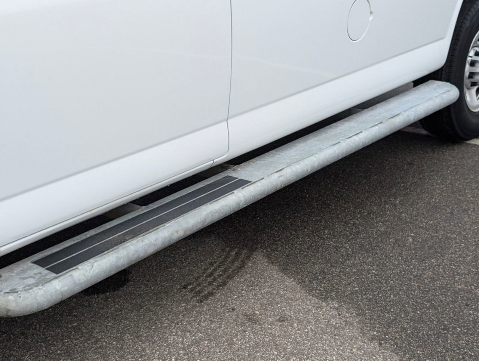 Used 2024 GMC Savana 2500 w/ Driver Convenience Package image 24