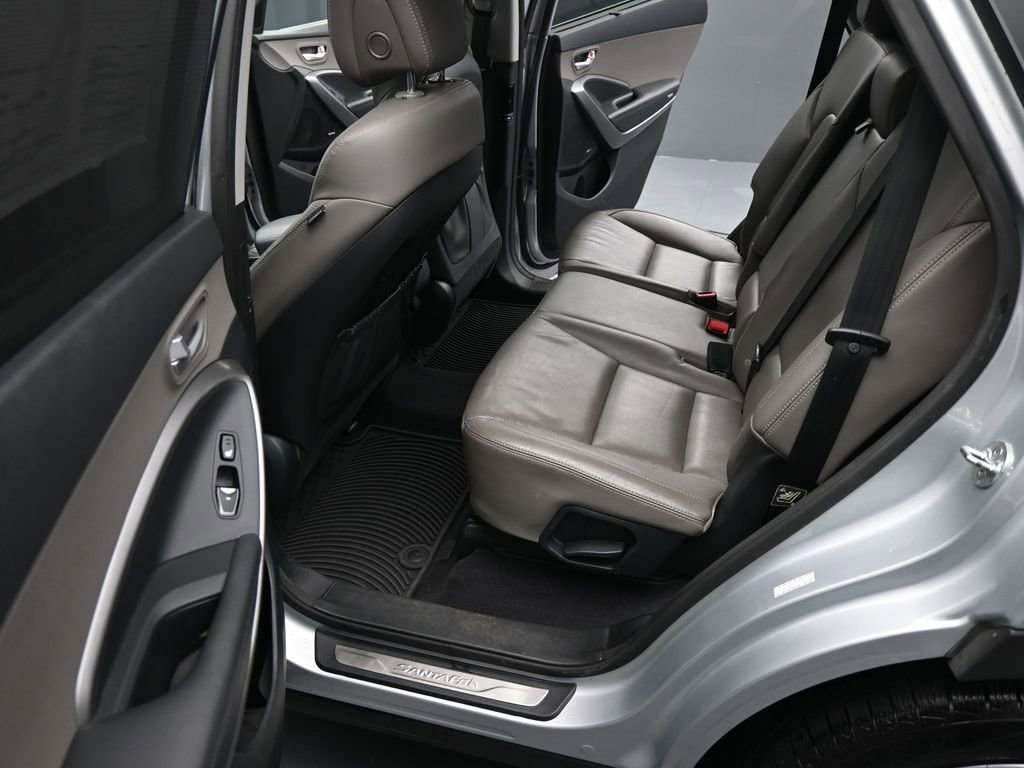 Used 2017 Hyundai Santa Fe SE image 21