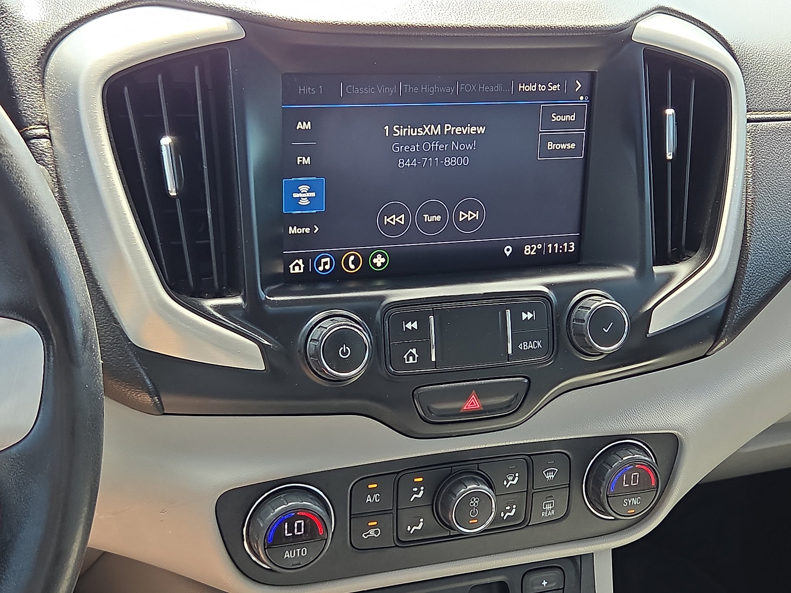 Used 2020 GMC Terrain SLT w/ Preferred Package FWD image 16