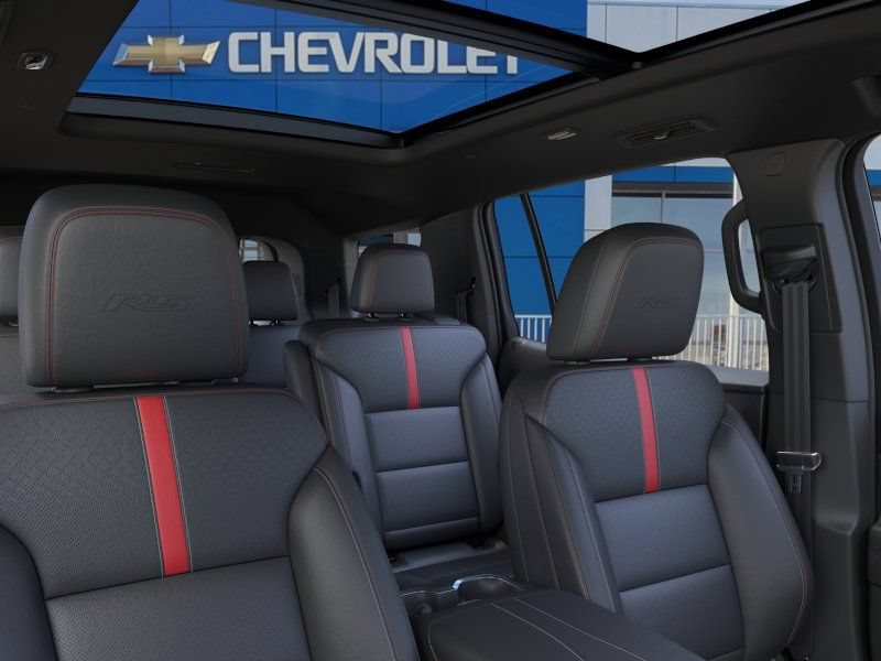 New 2026 Chevrolet Traverse RS w/ LPO, Floor Liner Package AWD/4WD image 24
