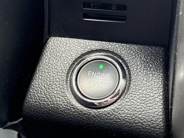 Used 2016 Ford F150 Lariat AWD/4WD image 22
