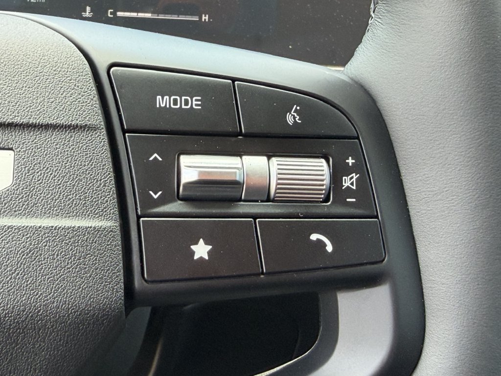 New 2027 Kia Sportage LX FWD image 25