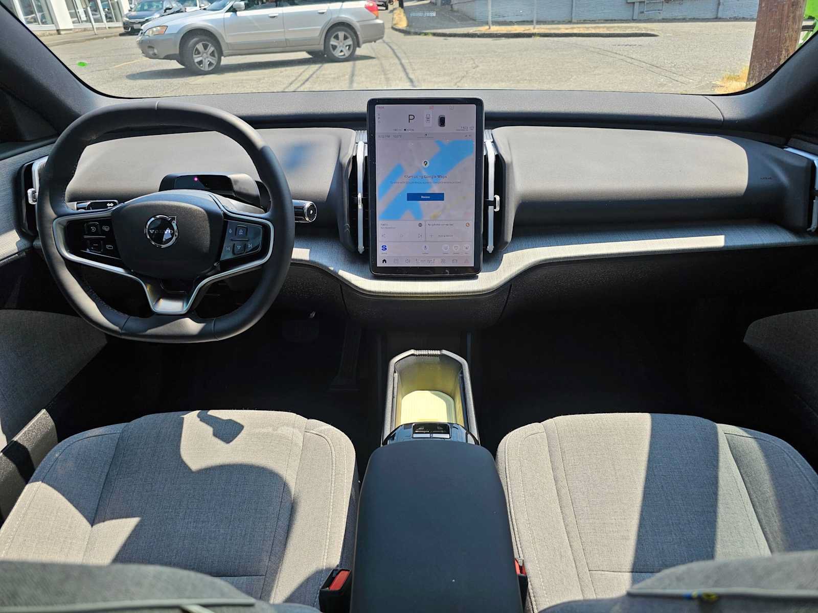 Certified 2025 Volvo EX30 Ultra AWD/4WD image 19