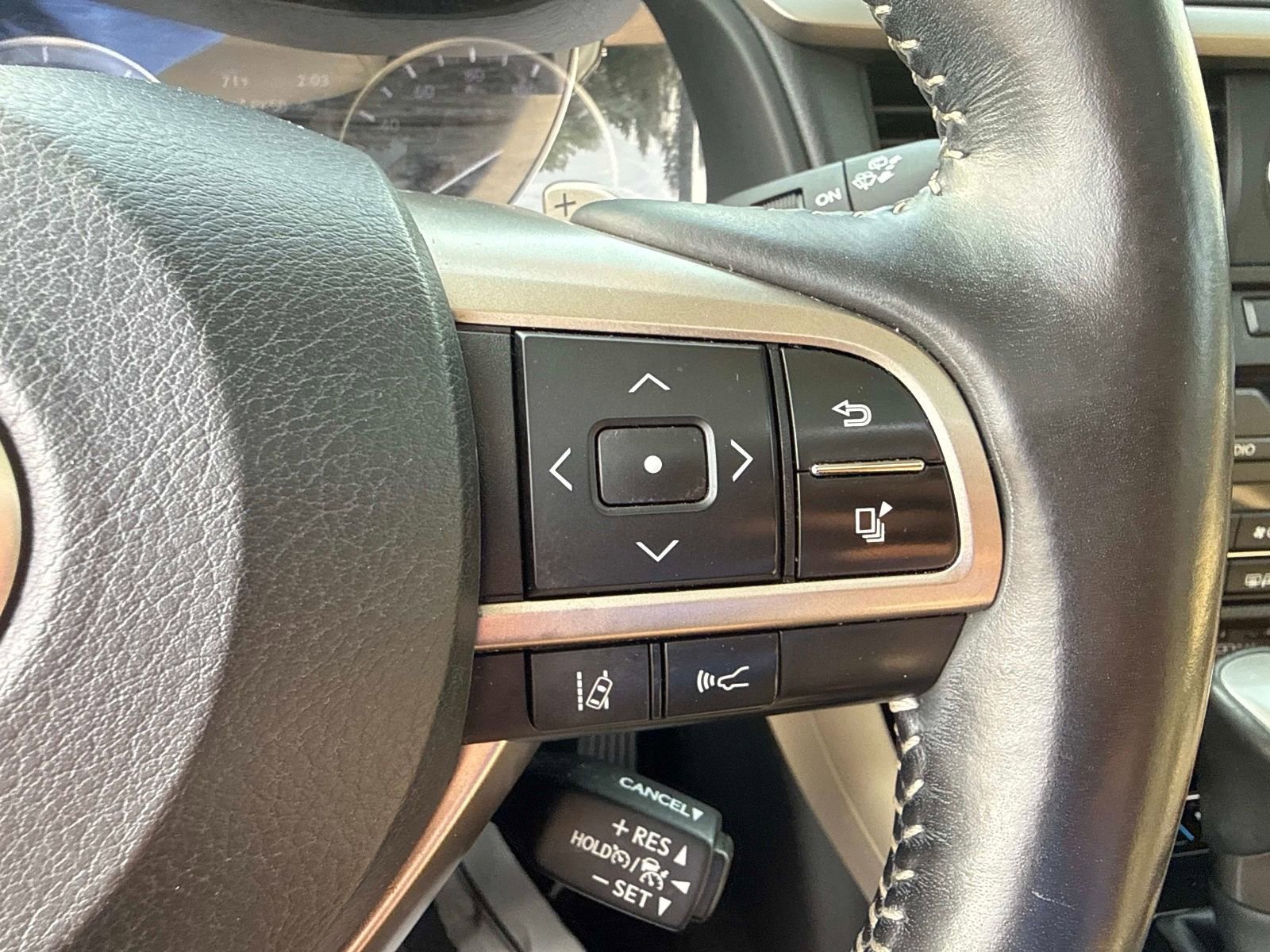 Used 2021 Lexus RX 350L FWD w/ Premium Package image 28