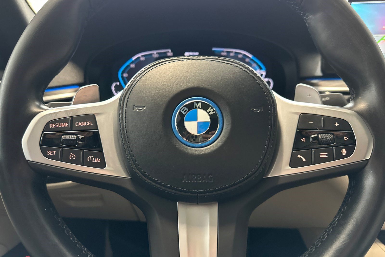 Certified 2023 BMW 530e w/ M Sport Package image 16