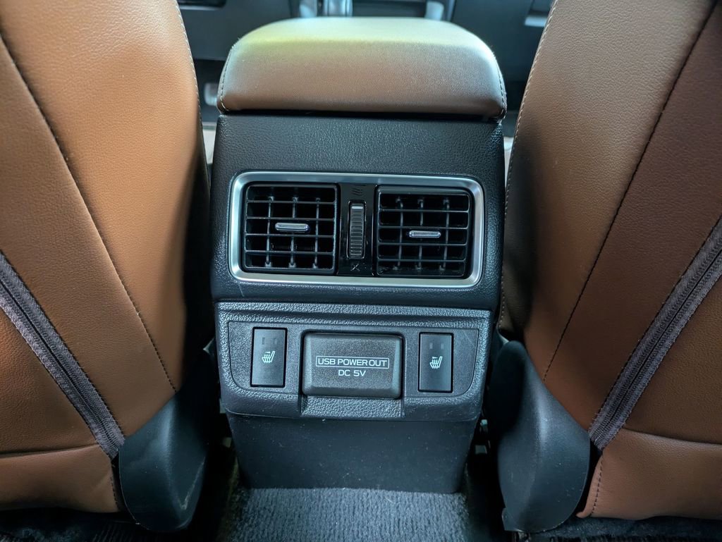 Used 2018 Subaru Outback 3.6R Touring image 10