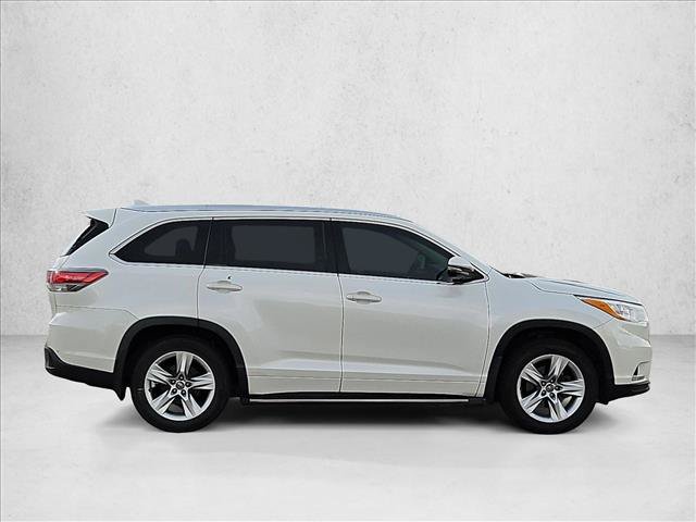 Used 2016 Toyota Highlander Limited FWD image 4