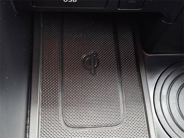 Used 2022 Hyundai Palisade Calligraphy image 25