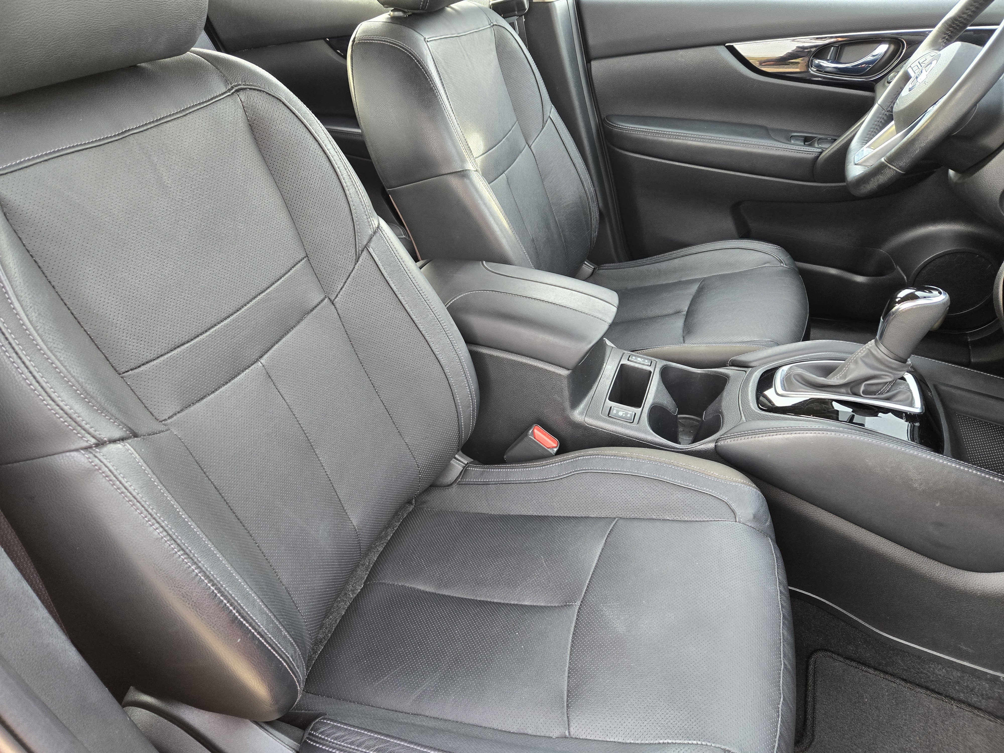 Used 2018 Nissan Rogue Sport SL w/ SL Premium Package image 19