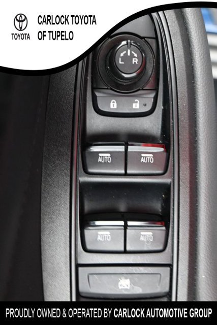 Used 2025 Subaru Outback Wilderness AWD/4WD image 25