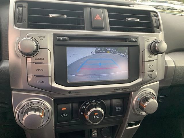 Used 2018 Toyota 4Runner SR5 Premium image 34