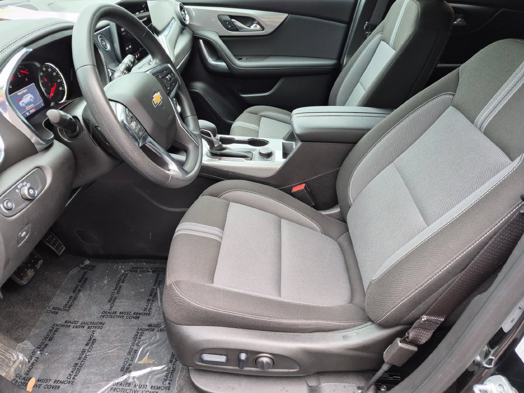 Used 2025 Chevrolet Blazer LT AWD/4WD image 23