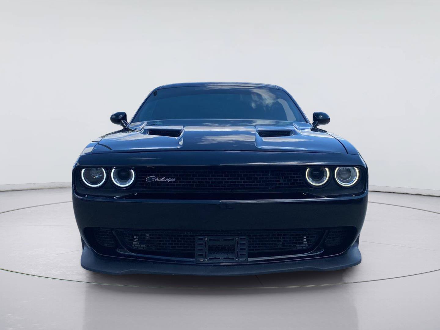 Used 2018 Dodge Challenger SXT w/ Blacktop Package RWD image 8