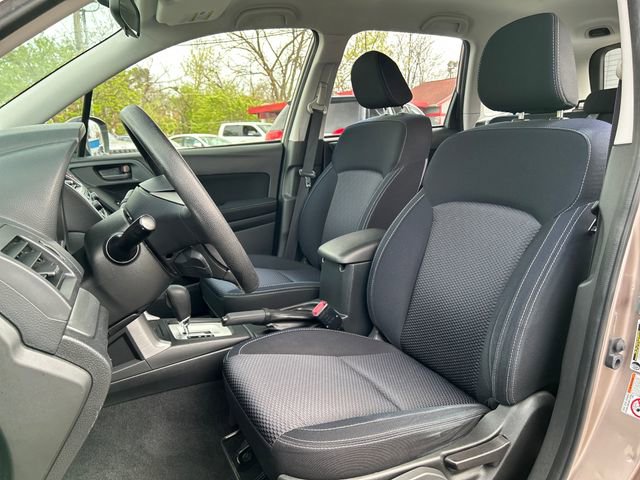 Used 2015 Subaru Forester 2.5i w/ Alloy Wheel Package image 10