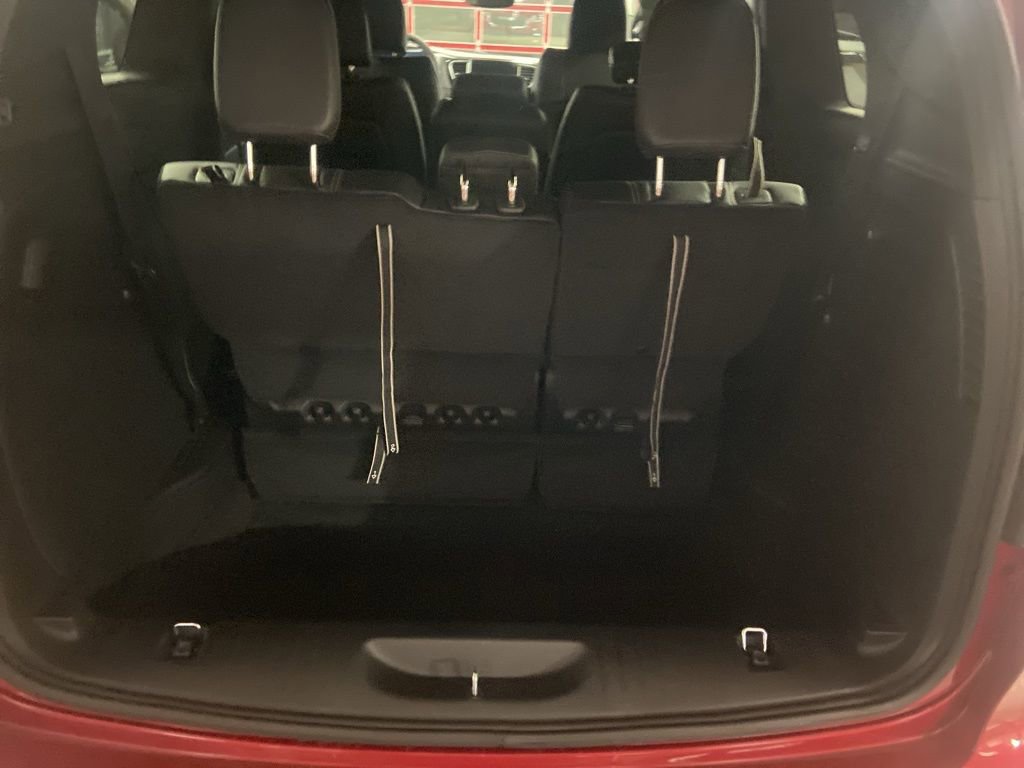 New 2026 Chrysler Pacifica Select image 12