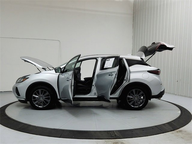 Used 2021 Nissan Murano SV w/ SV Special Edition Package image 12