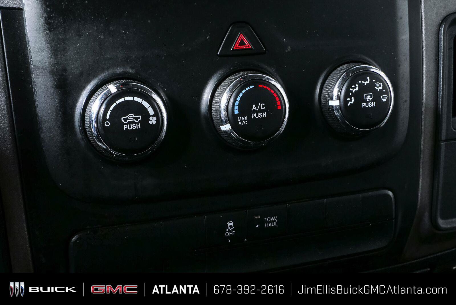 Used 2017 RAM 1500 Express w/ Express Value Package RWD image 15