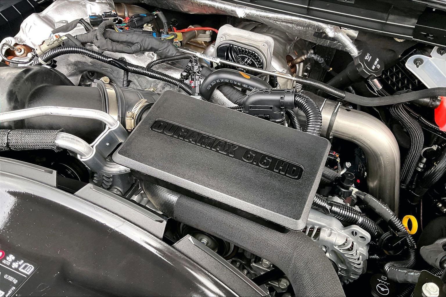 Used 2025 GMC Sierra 3500 AT4 w/ AT4 Premium Plus Package image 34