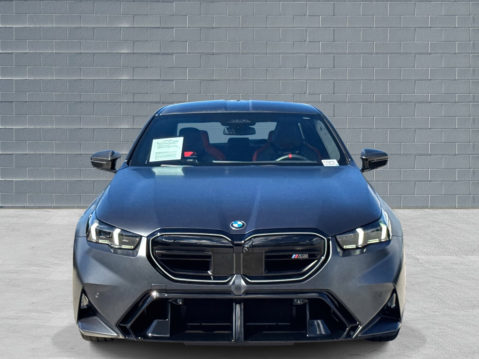 Used 2025 BMW M5 w/ Carbon Package image 2