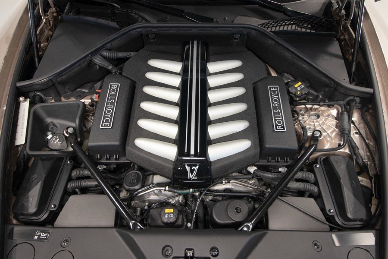 Used 2019 Rolls-Royce Dawn image 60