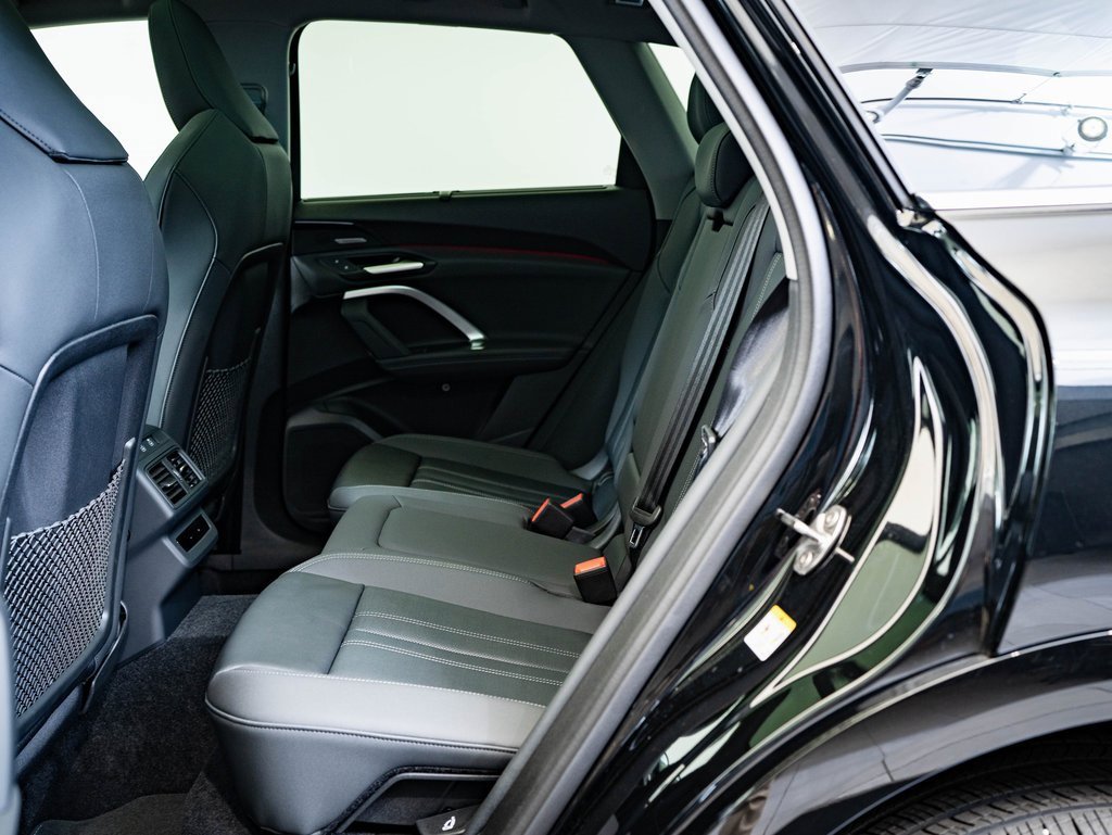 Certified 2025 Audi Q5 2.0T Premium Plus image 35