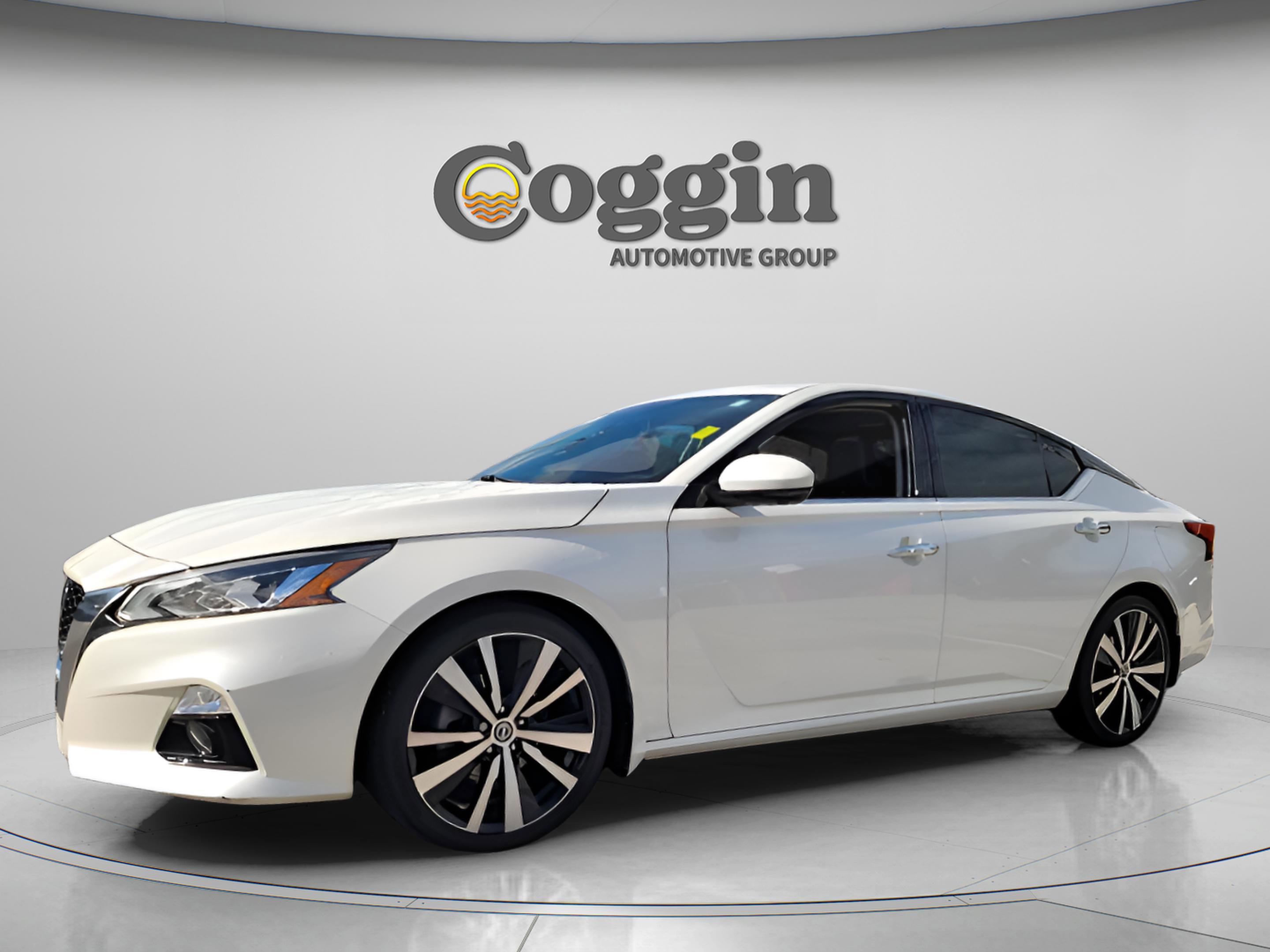 Used 2020 Nissan Altima 2.5 Platinum image 1